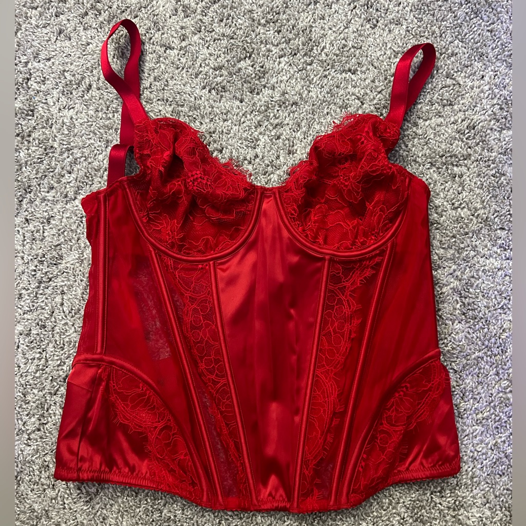 The Fabulous By Victoria’s Secret Full Cup Corset Top